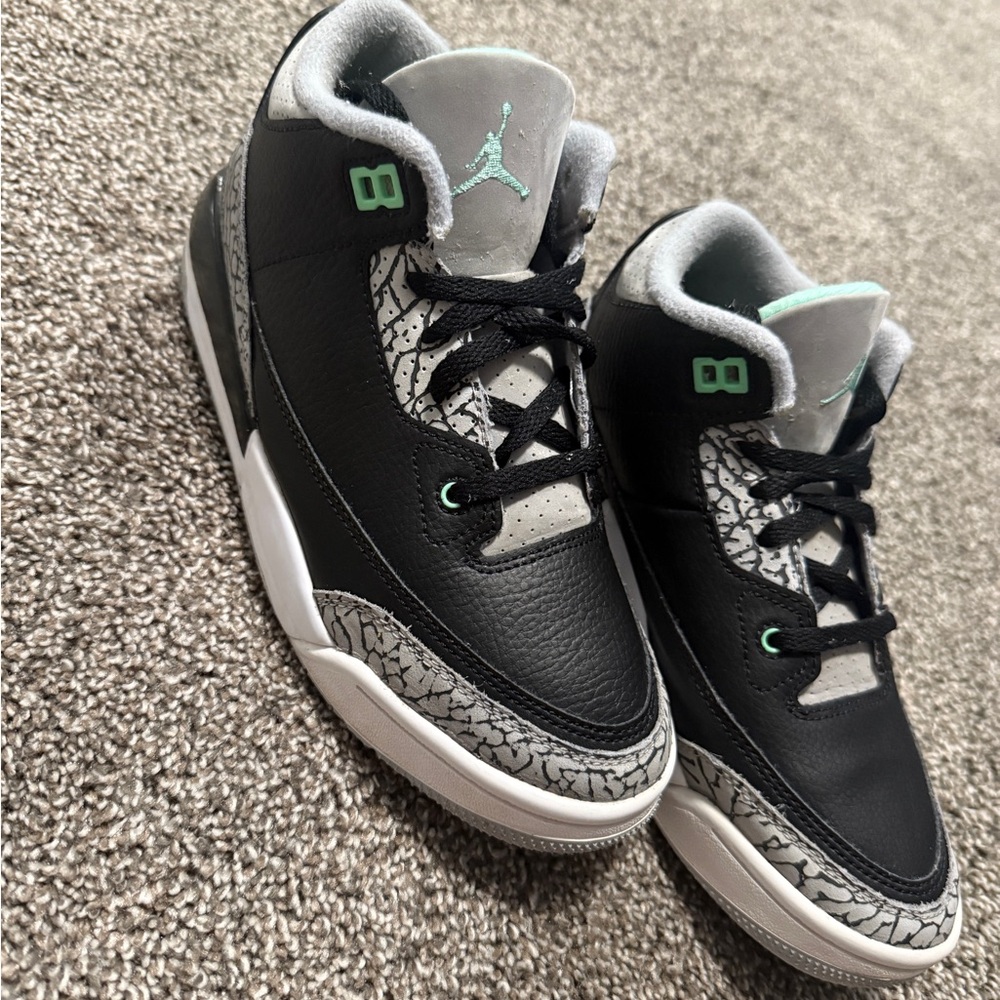 Jordan 3 Retro Green Glow